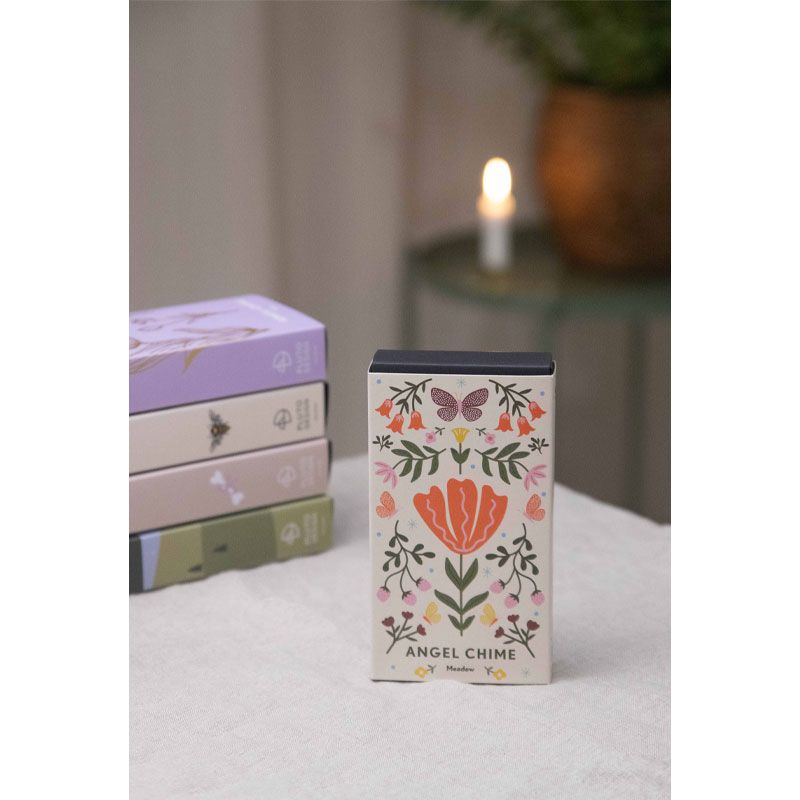 Pluto Design - Englespill - Eng