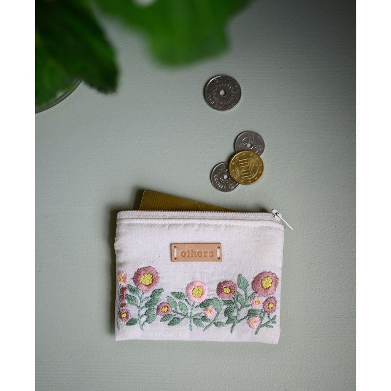 Others - Håndbrodert lommebok liten - Blomster rosa