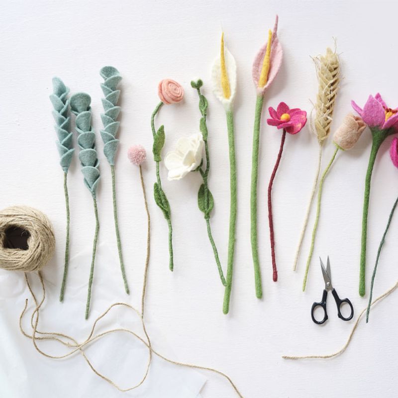 Aveva - Endless flower - Eucalyptus silver-green