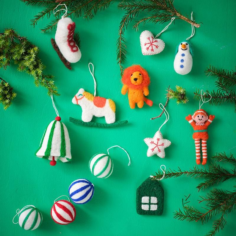 Aveva - Little Hangings - Snowman green