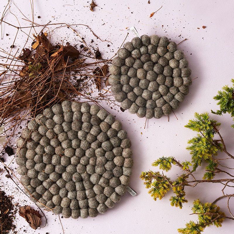 Aveva - Gryteunderlag rund stor - Raw Nature