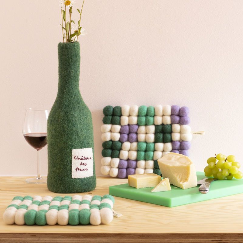 Aveva - Gryteunderlag checked - Green-Lilac