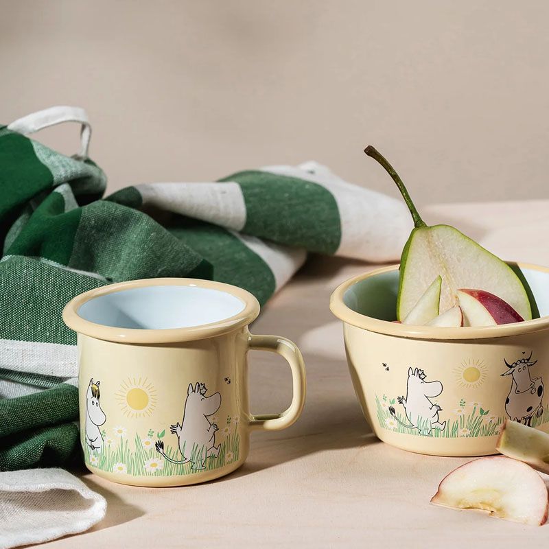 Moomin by Muurla - Emaljekopp 2.5 dl - I hagen gul